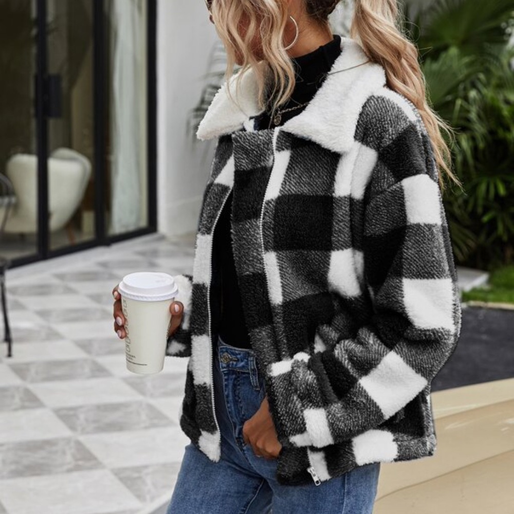 Black plaid collar pocket Teddy Jacket Shacket - Picture 9 of 10